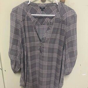 Torrid size 2 plaid v-neck blouse Harper style. Black, white and green pattern